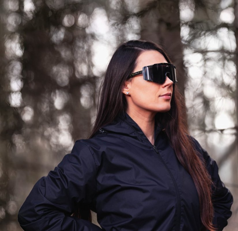 veehled Dolomites - Black & Yellow | Obsidian Black