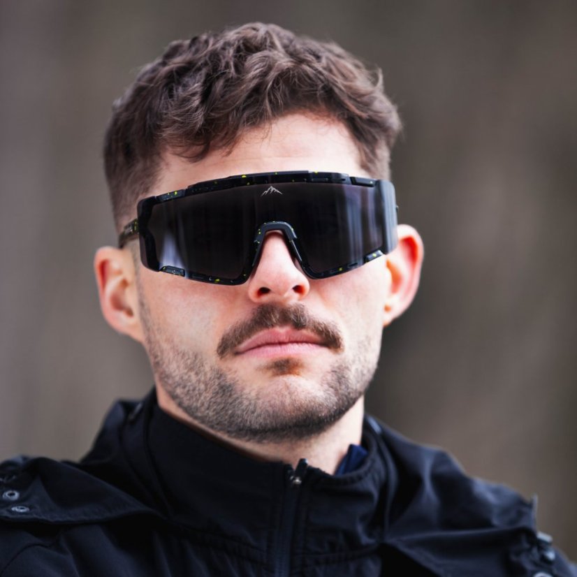 veehled Dolomites - Black & Yellow | Obsidian Black